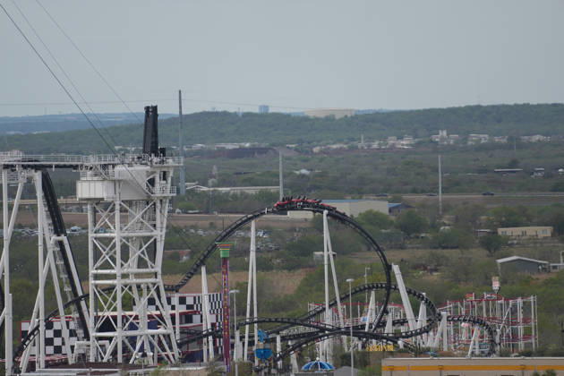 October 25, 2026, Circuit of The Americas, Austin, 2026 FORMULA 1 MSC CRUISES UNITED STATES GRAND PRIX, People riding the roller coaster during the race. Photo by Hasan Bratic, DeFodi Images