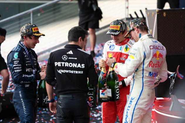 F1 - UNITED STATES GRAND PRIX 2026 KIMI ANTONELLI Andrea (ita), Mercedes AMG F1 Team W17, portrait, VERSTAPPEN Max (nld), Red Bull Racing Ford RB22, portrait and LECLERC Charles (mco), Scuderia Ferrari SF-26, portrait podium during the 2026 Formula 1 United States Grand Prix, 18th round of the 2026 Formula One World Championship, WM, Weltmeisterschaft from October 23 to 25, 2026 on the Circuit of the America, in Austin, Texas, United States of America - AustinUnited States Copyright: xEricxAlonsox