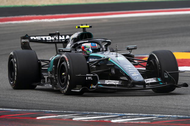 Italian Formula One driver Andrea Kimi Antonelli of Mercedes-AMG Petronas races in the Formula One United States Grand Prix at the Circuit of the Americas in Austin, Texas on Sunday, October 25, 2026.  AUS2026102527 GREGxNASH
