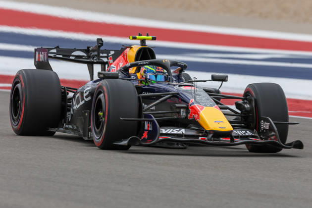 AUSTIN, TX - OCTOBER 25: Isack Hadjar (6) of France and Oracle Red Bull Racing races through turn three during the the Formula 1 MSC Cruises United States Grand Prix on October 25, 2026, at Circuit of The Americas in Austin, Texas.(Photo by Adam Davis Icon Sportswire) AUTO: OCT 25 F1 United States Grand Prix EDITORIAL USE ONLY Icon2610253126