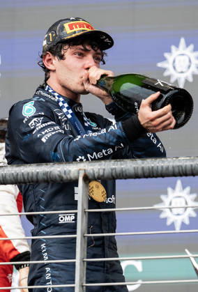 October 25, 2026: Kimi Antonelli (12) with Mercedes-AMG Petronas F1 Team, celebrates first place championship race win at the Formula 1 MSC Cruises United States Grand Prix, Circuit of the Americas. Austin, Texas. CSM Formula One 2026: Formula 1 MSC Cruises United States Grand Prix OCT 25  - ZUMAc04_ 20261025_faf_c04_002 Copyright: xMarioxCantux