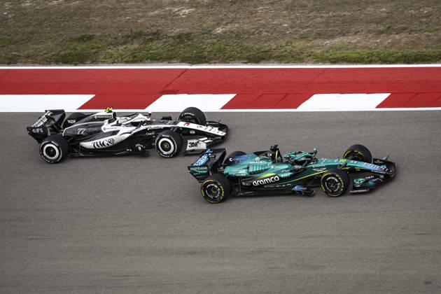 F1 - UNITED STATES GRAND PRIX 2026 77 BOTTAS Valtteri (fin), Cadillac F1 Team MAC-26, action 18 STROLL Lance (can), Aston Martin F1 Team AMR26, action during the 2026 Formula 1 United States Grand Prix, 18th round of the 2026 Formula One World Championship, WM, Weltmeisterschaft from October 23 to 25, 2026 on the Circuit of the America, in Austin, Texas, United States of America - AustinUnited States  Copyright: xXavixBonillax