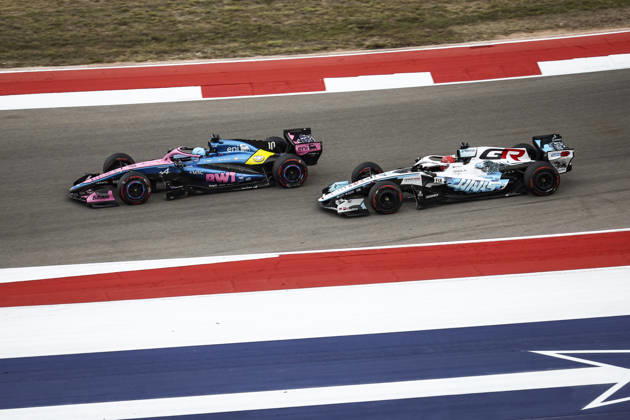 F1 - UNITED STATES GRAND PRIX 2026 10 GASLY Pierre (fra), Alpine F1 Team A526, action 31 OCON Esteban (fra), TGR Haas F1 Team VF-26, action during the 2026 Formula 1 United States Grand Prix, 18th round of the 2026 Formula One World Championship, WM, Weltmeisterschaft from October 23 to 25, 2026 on the Circuit of the America, in Austin, Texas, United States of America - AustinUnited States  Copyright: xXavixBonillax
