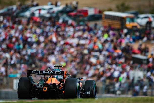 F1 - UNITED STATES GRAND PRIX 2026 01 NORRIS Lando (gbr), McLaren F1 Team MCL40, action during the 2026 Formula 1 United States Grand Prix, 18th round of the 2026 Formula One World Championship, WM, Weltmeisterschaft from October 23 to 25, 2026 on the Circuit of the America, in Austin, Texas, United States of America - AustinUnited States  Copyright: xEricxAlonsox