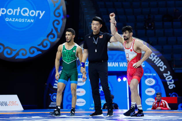 Senior World Championships, 63 kg Greco-Roman: Kerem Kamal (TUR) defeated Abdeldjebar Djebbari (ALG) Copyright: xKostadinxAndonovx