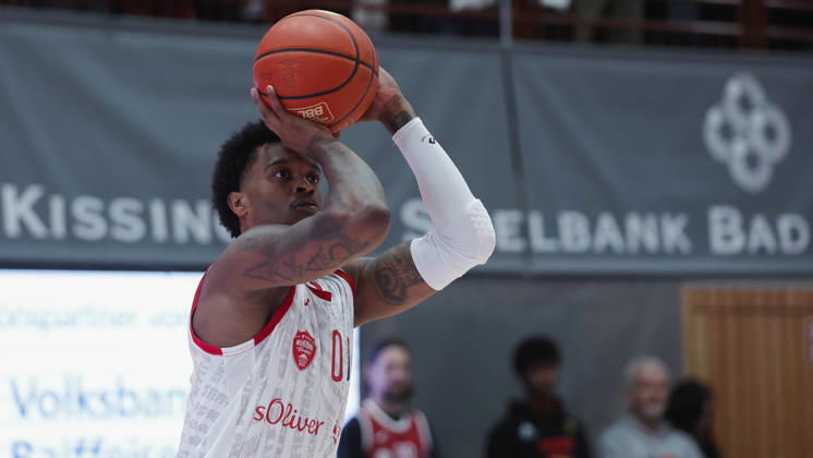 Pictured from left: Eddie Colbert III of the Würzburg Baskets, 0 on a three-pointer, 26 10 2026,Fitness First Würzburg Baskets vs. NINERS Chemnitz, easyCredit BBL, Matchday 6, Germany, 97072, tectake Arena Würzburg, Copyright: HMBxMedia xJulienxBecker
