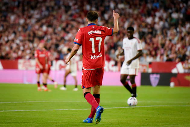 ESP LaLiga EA Sports: Sevilla FC vs. Osasuna — Ante Budimir of Osasuna during the LaLiga EA Sports match between Sevilla FC and Osasuna, played at the Ramón Sánchez Pizjuán Stadium in Seville on October 26, 2026, in Spain. Spanish Soccer Copyright: xAgenciaxLOFx