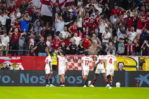 October 26, 2026, Sevilla, Sevilla, Spain: Isaac Romero of Sevilla FC celebrates after scoring his team s first goal during the Spanish league, LaLiga EA Sports, football match played between Sevilla FC and CA Osasuna at Ramon Sanchez-Pizjuan stadium on October 26, 2026, in Sevilla, Spain. Sevilla Spain - ZUMAa181 20261026_zaa_a181_057 Copyright: xJoaquinxCorcherox