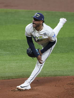 MLB, Baseball Herren, USA World Series Game 3 - Tampa Bay Rays v Milwaukee Brewers Tampa Bay Rays pitcher Freddy Peralta closes out the first inning with a strike out during the Major League Baseball (MLB) World Series Game 3 between the Milwaukee Brewers and Tampa Bay Rays at Tropicana Field in St. Petersburg, Florida, USA, 26 October 2026. ST. PETERSBURG FLORIDA UNITED STATES  Copyright: xGARYxBOGDONx