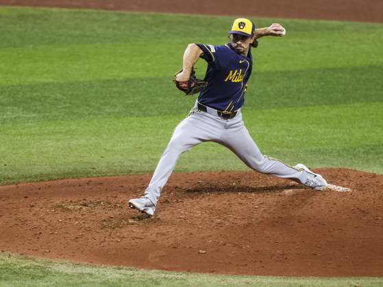 MLB, Baseball Herren, USA World Series Game 3 - Tampa Bay Rays v Milwaukee Brewers Milwaukee Brewers starting pitcher Robert Gasser in action during the Major League Baseball (MLB) World Series Game 3 between the Milwaukee Brewers and Tampa Bay Rays at Tropicana Field in St. Petersburg, Florida, USA, 26 October 2026. ST. PETERSBURG FLORIDA UNITED STATES  Copyright: xGARYxBOGDONx