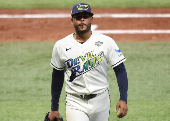 Tampa Bay Rays starting pitcher Freddy Peralta (51) is taken out of the game against the Milwaukee Brewers in the fifth inning during game three of the 2026 MLB, Baseball Herren, USA World Series at Tropicana Field in St Petersburg, Florida, on Monday, October 26, 2026.  TPB20261026736 AARONxJOSEFCZYK