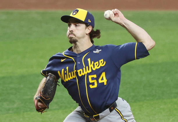 Milwaukee Brewers starting pitcher Robert Gasser (54) throws against the Tampa Bay Rays in the fifth inning during game three of the 2026 MLB, Baseball Herren, USA World Series at Tropicana Field in St Petersburg, Florida, on Monday, October 26, 2026.  TPB20261026748 AARONxJOSEFCZYK