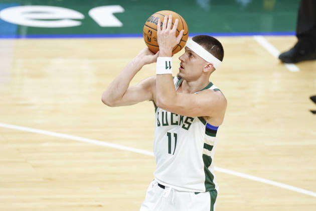 Basketball, NBA, Milwaukee Bucks v Indiana Pacers