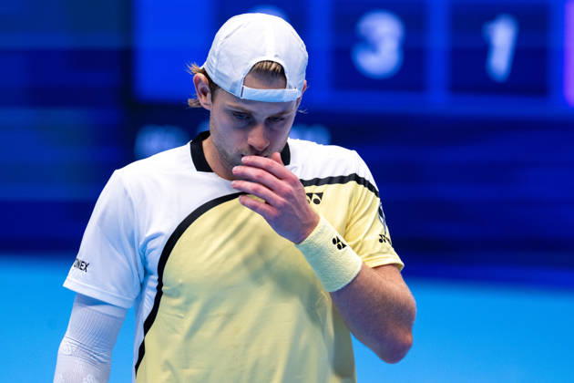 BASEL, SWITZERLAND, OCTOBER 27 Zizou Bergs of Belgium gestures during Day 4 of the Swiss Indoors Basel at St. Jakobshalle on October 27, 2026, in Basel, Switzerland Copyright: xJustPictures.ch PascalxvonxBürenx jp-en-EuSpIm-Pavo_Fotografie-05874