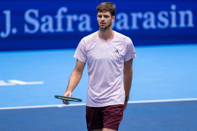 BASEL, SWITZERLAND, OCTOBER 27 Hubert Hurkacz of Poland during Day 4 of the Swiss Indoors Basel at St. Jakobshalle on October 27, 2026, in Basel, Switzerland Copyright: xJustPictures.ch PascalxvonxBürenx jp-en-EuSpIm-Pavo_Fotografie-06059