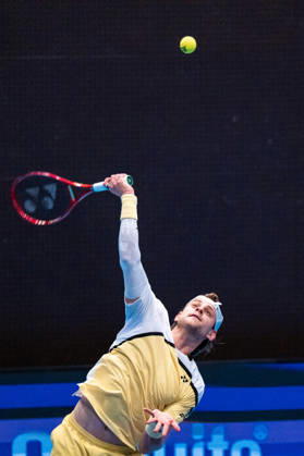 BASEL, SWITZERLAND, OCTOBER 27: Zizou Bergs of Belgium serves the ball against Hubert Hurkacz of Poland during Day 4 of the Swiss Indoors Basel at St. Jakobshalle on October 27, 2026, in Basel, Switzerland Copyright: xJustPictures.ch PascalxvonxBürenx jp-en-EuSpIm-Pavo_Fotografie-06186