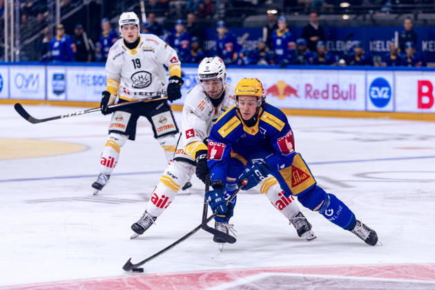 Top scorers Vinzenz Rohrer (EV Zug) and Nick Shore (73, HC Lugano) 27 10 2026 National League, Regular Season, Ice Hockey, OYM Hall, Zug EV Zug HC Lugano Image by  Copyright: xJustPictures.ch PhilippxHegglinx