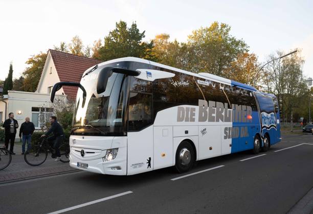 Soccer, Men s, 2026–2027 Season, DFB Cup Second Round, SSV Jeddeloh II vs. Hertha BSC, Arrival of the Hertha BSC team, October 28, 2026, Copyright: xMatthiasxKochx