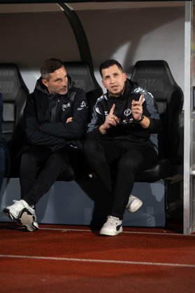 October 28, 2026, GER, Soccer, DFB Cup, 2nd Round, 2026–2027 Season, Oldenburg, Marschweg Stadium, SSV Jeddelo II vs. Hertha BSC Berlin; before the game: Stefan LEITL, Hertha BSC Berlin head coach, and Burak BAHAR, SSV Jeddeloh II head coach; Oldenburg, Marschweg Stadium, Lower Saxony, Germany Copyright: xnordphotoxGmbHx xRojahnx