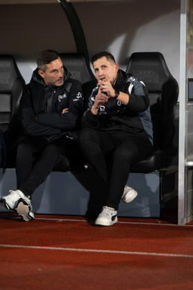October 28, 2026, GER, Soccer, DFB Cup, 2nd Round, 2026–2027 Season, Oldenburg, Marschweg Stadium, SSV Jeddelo II vs. Hertha BSC Berlin; before the game: Stefan LEITL, Hertha BSC Berlin head coach, and Burak BAHAR, SSV Jeddeloh II head coach; Oldenburg, Marschweg Stadium, Lower Saxony, Germany Copyright: xnordphotoxGmbHx xRojahnx