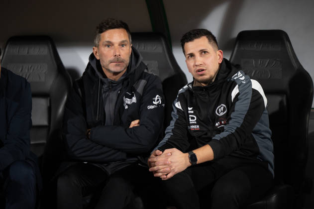 October 28, 2026, GER, Soccer, DFB Cup, 2nd Round, 2026–2027 Season, Oldenburg, Marschweg Stadium, SSV Jeddelo II vs. Hertha BSC Berlin; before the game: Stefan LEITL, Hertha BSC Berlin head coach, and Burak BAHAR, SSV Jeddeloh II head coach; Oldenburg, Marschweg Stadium, Lower Saxony, Germany Copyright: xnordphotoxGmbHx xRojahnx
