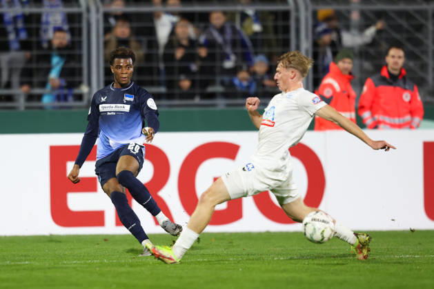 October 28, 2026, Soccer, Men s, DFB Cup, 2nd Round, SSV Jeddeloh II vs. Hertha BSC Berlin; Haris Hyseni 37 (SSV Jeddeloh II) in a tackle with Farid Alfa Ruprecht 20 (Hertha BSC Berlin)