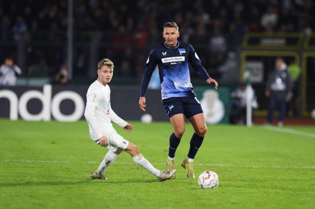 October 28, 2026, Soccer, Men s, DFB Cup, 2nd Round, SSV Jeddeloh II vs. Hertha BSC Berlin; Moritz Brinkmann 8 (SSV Jeddeloh II) in a tackle with Paul Seguin 30 (Hertha BSC Berlin)