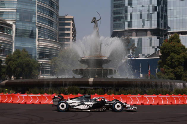 Mexico City Hosts Cadillac F1 Showrun with Driver Sergio Perez MEXICO CITY, MEXICO - OCTOBER 28: Formula 1 driver Sergio Perez of Mexico drives during a showrun on Paseo de la Reforma Avenue, in Mexico City, Mexico on October 28, 2026. The exhibition took place ahead of the Mexico City Grand Prix, where Perez will mark his 300th career Formula 1 race start. Daniel Cardenas Anadolu Mexico City Mexico. Editorial use only. Please get in touch for any other usage.  Copyright: x2026xAnadoluxDanielxCardenasx