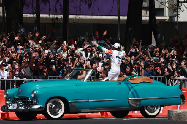 Mexico City Hosts Cadillac F1 Showrun with Driver Sergio Perez MEXICO CITY, MEXICO - OCTOBER 28: Formula 1 driver Sergio Perez of Mexico greets fans during a showrun on Paseo de la Reforma Avenue, in Mexico City, Mexico on October 28, 2026. The exhibition took place ahead of the Mexico City Grand Prix, where Perez will mark his 300th career Formula 1 race start. Daniel Cardenas Anadolu Mexico City Mexico. Editorial use only. Please get in touch for any other usage.  Copyright: x2026xAnadoluxDanielxCardenasx