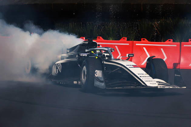 Mexico City Hosts Cadillac F1 Showrun with Driver Sergio Perez MEXICO CITY, MEXICO - OCTOBER 28: Formula 1 driver Sergio Perez of Mexico drives during a showrun on Paseo de la Reforma Avenue, in Mexico City, Mexico on October 28, 2026. The exhibition took place ahead of the Mexico City Grand Prix, where Perez will mark his 300th career Formula 1 race start. Daniel Cardenas Anadolu Mexico City Mexico. Editorial use only. Please get in touch for any other usage.  Copyright: x2026xAnadoluxDanielxCardenasx