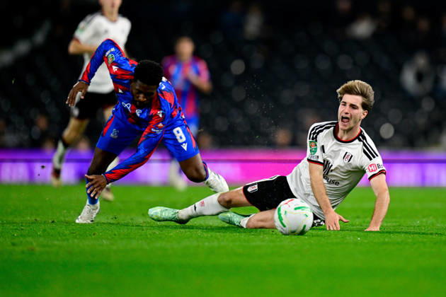 Fulham v Crystal Palace, EFL Cup Crystal Palace midfielder Jefferson Lerma (8) fouls Fulham forward Cesar Palacios (8) during the EFL Cup match between Fulham and Crystal Palace at Craven Cottage, London, UK on 28 October 2026. London Craven Cottage Greater London UK Editorial use only DataCo restrictions apply See www.football-dataco.com , Copyright: xDennisxGoodwinx PSI-25079-0030