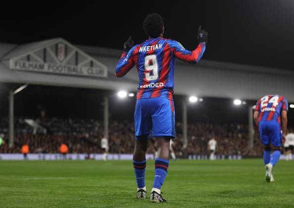 Carabao Cup - Fulham FC v Crystal Palace FC LONDON, ENGLAND - OCTOBER 28: GOAL 1-0, Eddie Nketiah of Crystal Palace goal celebration after scoring a goal to put Crystal Palace 1-0 ahead during the Carabao Cup Last 16 match between Fulham FC v Crystal Palace FC at Craven Cottage Stadium on October 28, 2026 in London, England. (Photo by Daniel Weir) London Craven Cottage Stadium England Copyright: xDanielxWeir SportsxPressxPhotox Sportspressphoto_SPR270265