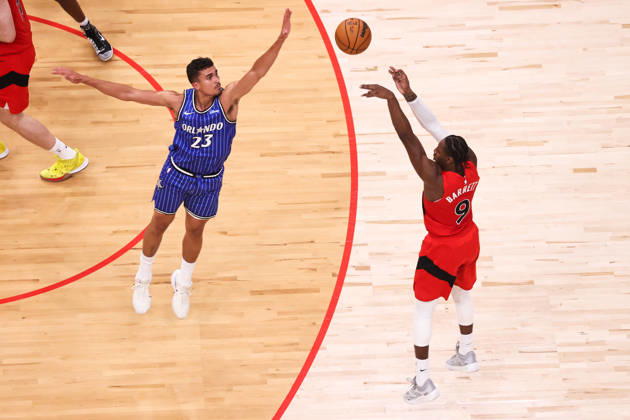 Orlando Magic v Toronto Raptors - NBA, Basketball Herren, USA TORONTO, CANADA - OCTOBER 28 : RJ Barrett (9) of Toronto Raptors in action during the NBA basketball game between Orlando Magic and Toronto Raptors at the Scotiabank Arena on October 28, 2026 in Toronto, Ontario, Canada. Mert Alper Dervis Anadolu Ontario Canada. Editorial use only. Please get in touch for any other usage.  Copyright: x2026xAnadoluxMertxAlperxDervisx