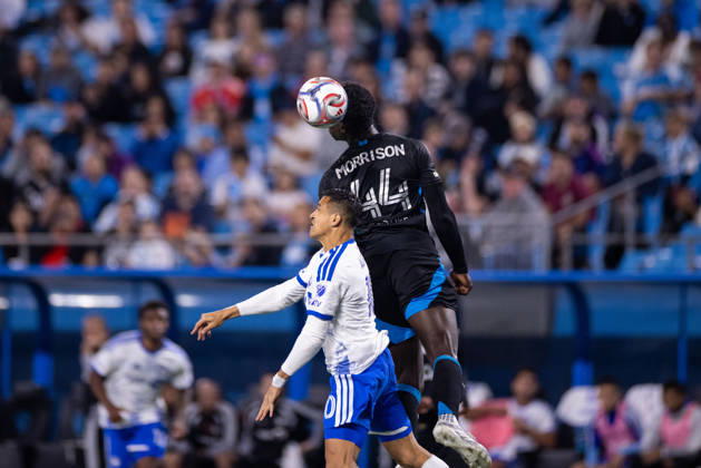 October 28, 2026: Charlotte FC defender Morrison Agyemang (44) heads the ball against CF Montreal forward Alexis Sanchez (10) during the second half of the MLS, Fussball Herren, USA match up at Bank of America Stadium in Charlotte, NC. Mandatory Credit: -Cal Media Charlotte United States - ZUMAc04_ 20261028_zma_c04_023 Copyright: xScottxKinserx