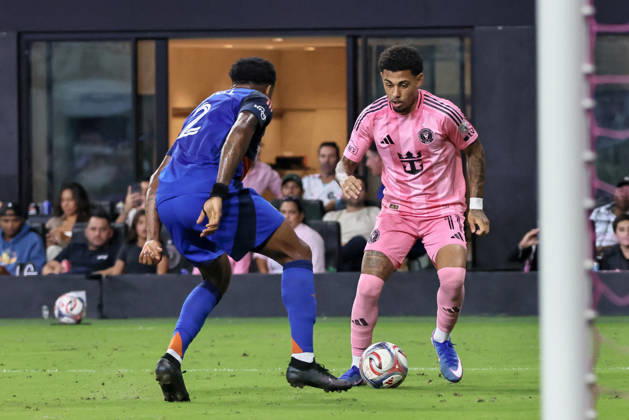 October 28, 2026, Miami, Florida, USA: Inter Miami CF forward Riquelme Fillipi (11) controls a ball during a 2026 MLS, Fussball Herren, USA soccer match between Inter Miami CF and FC Cincinnati. Miami USA - ZUMAa257 20261028_zsp_a257_013 Copyright: xChrisxArjoonx