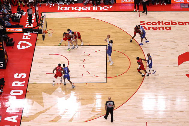 Toronto Raptors v Orlando Magic - NBA, Basketball Herren, USA TORONTO, CANADA - OCTOBER 28 : of Orlando Magic in action against of Toronto Raptors during the NBA basketball game between Orlando Magic and Toronto Raptors at the Scotiabank Arena on October 28, 2026 in Toronto, Ontario, Canada. Mert Alper Dervis Anadolu Toronto Canada. Editorial use only. Please get in touch for any other usage.  Copyright: x2026xAnadoluxMertxAlperxDervisx