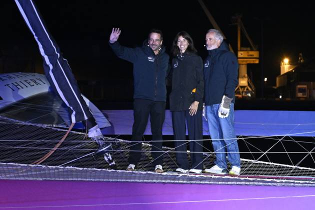Bapteme Ultim Armand Thiery PHOTOPQR OUEST FRANCE Marc OLLIVIER ; SAINT-MALO ; 29 10 2026 ; Le baptême du bateau de Louis BURTON skipper Ultim ARMAND THIERY en présence de l animateur Denis Brogniart dans le village de la course La Route du Rhum Destination Guadeloupe ce jeudi 29 octobre 2026 à Saint-Malo (Ille-et-Vilaine). Ici avec son chien Chiffon et le skipper Benjamin Dutreux Photo : MARC OLLIVIER OUEST-FRANCE Saint Malo, France, oct 29th 2026 The christening of the *Armand Thiery* Ultim boat, skippered by Louis Burton, took place in the presence of TV host DenisBrogniart at the *Route du Rhum – Destination Guadeloupe* race village in Saint-Malo (Ille-et-Vilaine) on Thursday, October 29, 2026. SAINT-MALO France  Copyright: xPHOTOPQR OUESTxFRANCE MAXPPPxMarcxOLLIVIERx 20261029OFR2474 20261029OFR2474