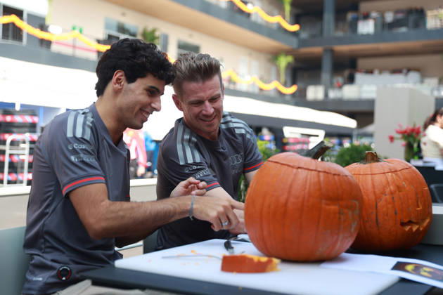 Ahead of Formula 1 2026 Mexico City Grand Prix MEXICO CITY, MEXICO - OCTOBER 29: Gabriel Bortoleto (L) and Nico Hulkenberg of Audi participate in an activity in the paddock, ahead of the Formula 1 Grand Prix of Mexico, at Autodromo Hermanos Rodriguez, in Mexico City, Mexico on October 29, 2026. Daniel Cardenas Anadolu Mexico City Mexico. Editorial use only. Please get in touch for any other usage.  Copyright: x2026xAnadoluxDanielxCardenasx