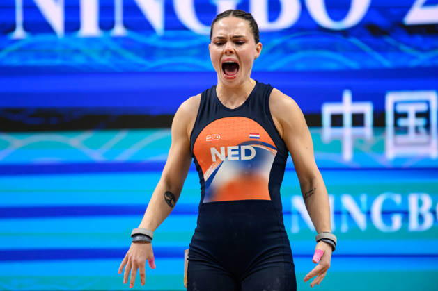 Marlous Schuilwerve of Netherlands reacts as she competes in Women 57 kg Snatch during the 2026 IWF World Championships at Ningbo Olympic Sports Center in Ningbo, China, October 30, 2026. GiorgioxScala