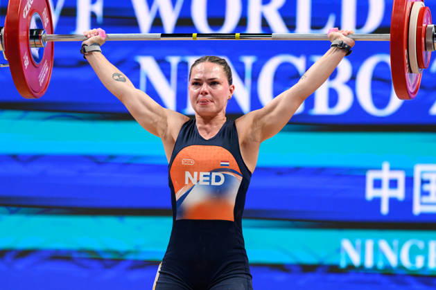 Marlous Schuilwerve of Netherlands competes in Women 57 kg Snatch during the 2026 IWF World Championships at Ningbo Olympic Sports Center in Ningbo, China, October 30, 2026. GiorgioxScala