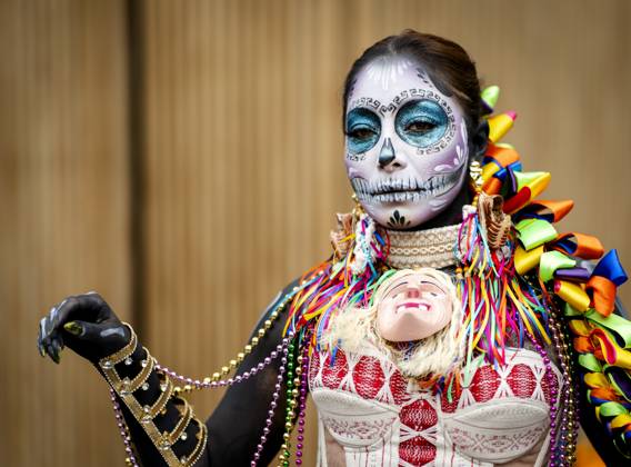 MEXICO - A woman dressed as a Catrina for the Day of the Dead ahead of the first free practice session at the Autodromo Hermanos Rodriguez in the run-up to the Mexican Grand Prix. SEM VAN DER WAL ANP xVIxANPxSportx xxANPxIVx 574116367 originalFilename: 574116367.jpg
