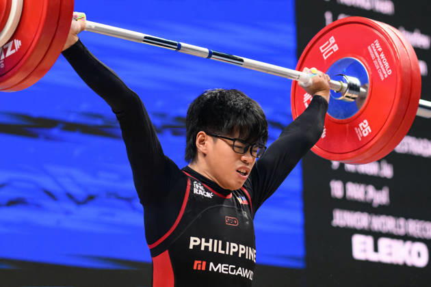 Albert Ian Delos Santos of Philippines competes in Men 70 Kg Snatch during the 2026 IWF World Championships at Ningbo Olympic Sports Center in Ningbo, China, October 30, 2026. GiorgioxScala