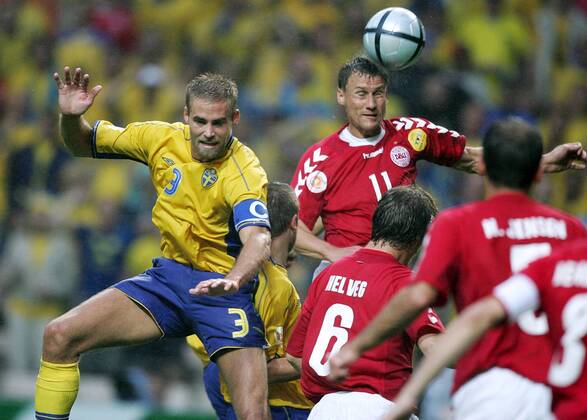 Football, Euro 2004, Group C, Denmark - Sweden 2:2