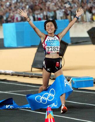 Olympics 2004 - Athletics, victories for Olsson (triple jump), Holm (high jump), Noguchi (marathon), Annus (hammer)
