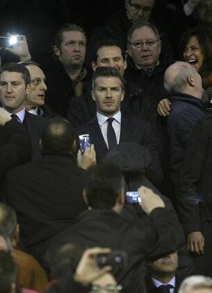 Fussball, David Beckham sieht sich das Champions League Spiel des PSG auf der Tribuene an