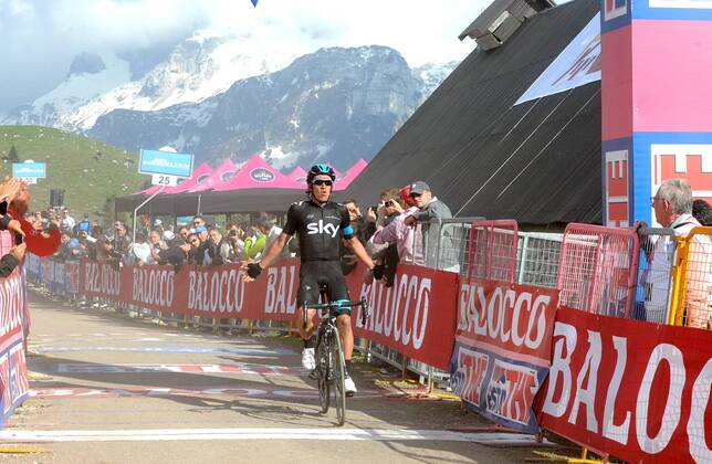 Cycling, Giro d Italia, Rigoberto Uran wins 10th stage
