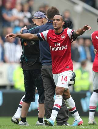 Fussball, England, FC Arsenal sichert sich die Teilnahme an der Champions League Qualifikation