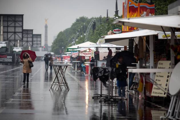 Fussball, Champions League Finale, Fanmeile in Berlin im Regen