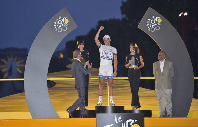 Cycling, Marcel Kittel wins last stage of Tour de France
