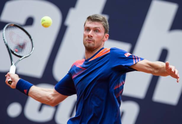 Tennis, ATP Tour in Kitzbuehel, Daniel Brands siegt, Philipp Kohlschreiber scheidet aus